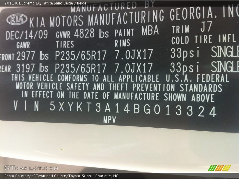 White Sand Beige / Beige 2011 Kia Sorento LX