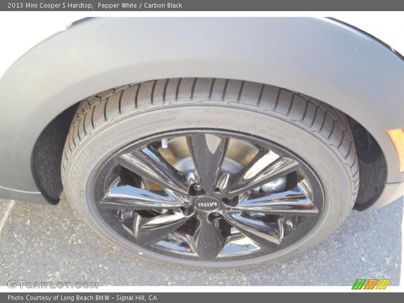 Pepper White / Carbon Black 2013 Mini Cooper S Hardtop