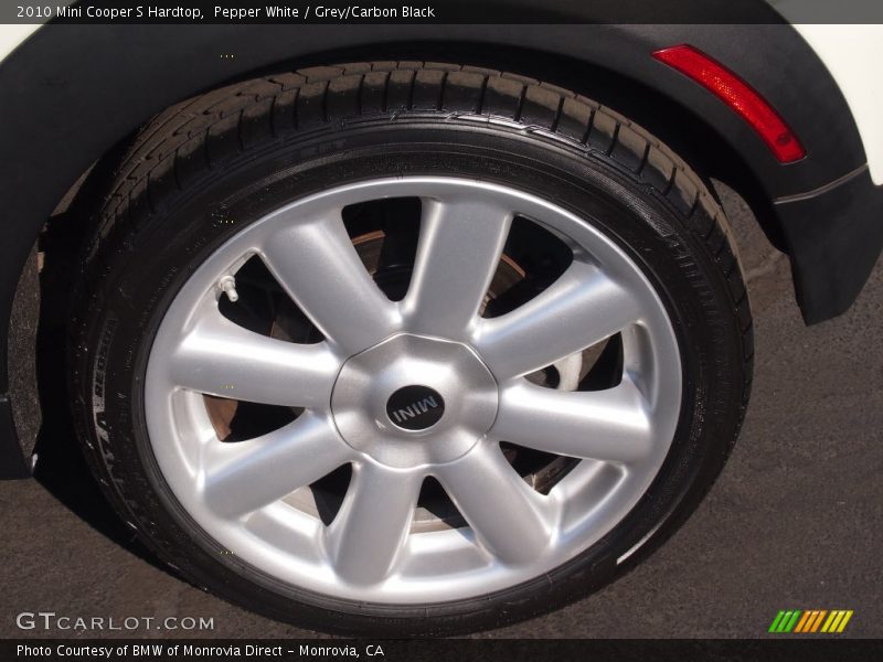 Pepper White / Grey/Carbon Black 2010 Mini Cooper S Hardtop