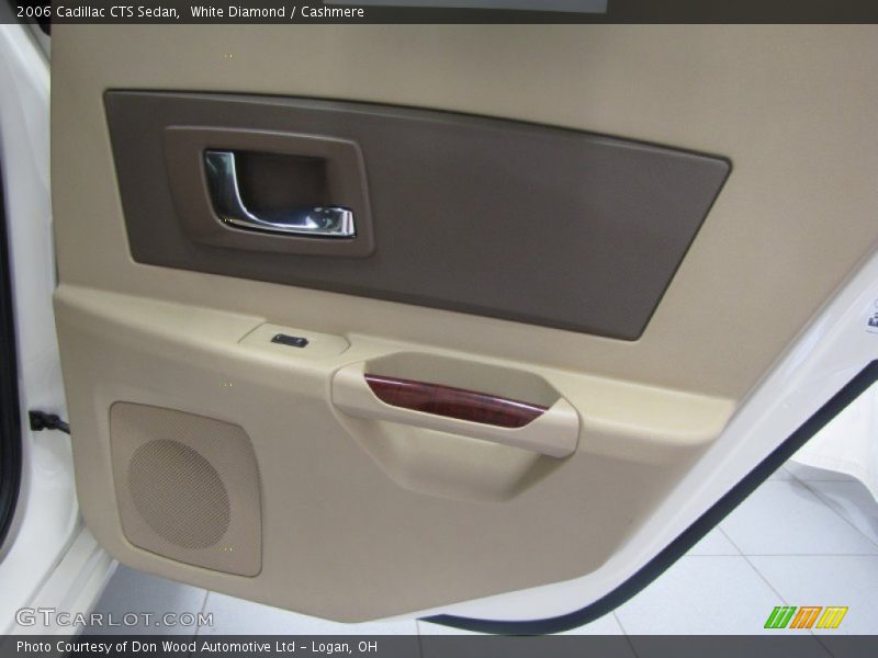 White Diamond / Cashmere 2006 Cadillac CTS Sedan