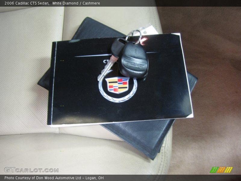 White Diamond / Cashmere 2006 Cadillac CTS Sedan