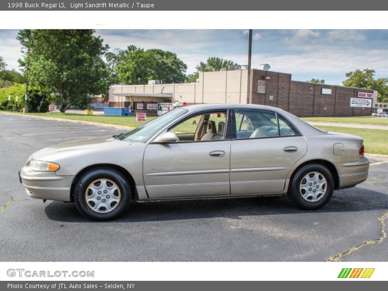 Light Sandrift Metallic / Taupe 1998 Buick Regal LS