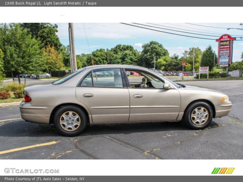 Light Sandrift Metallic / Taupe 1998 Buick Regal LS