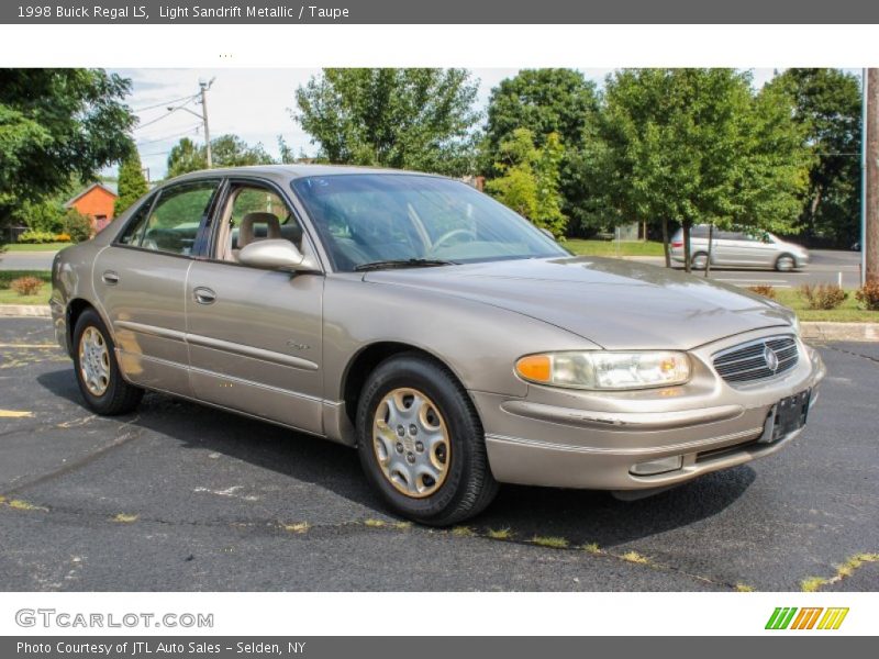 Light Sandrift Metallic / Taupe 1998 Buick Regal LS