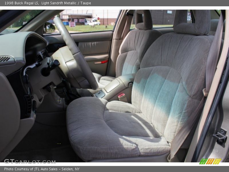 Light Sandrift Metallic / Taupe 1998 Buick Regal LS