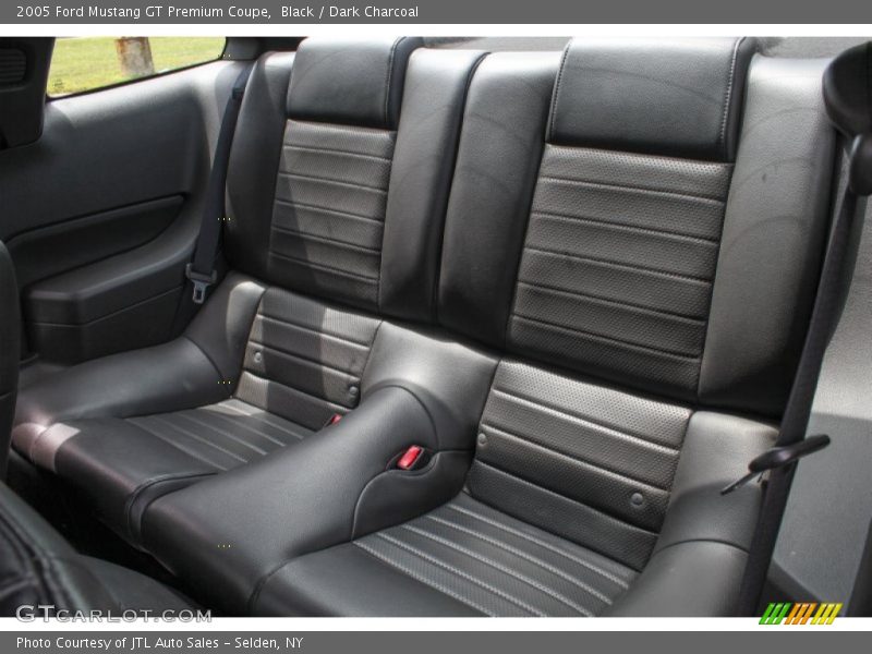 Black / Dark Charcoal 2005 Ford Mustang GT Premium Coupe