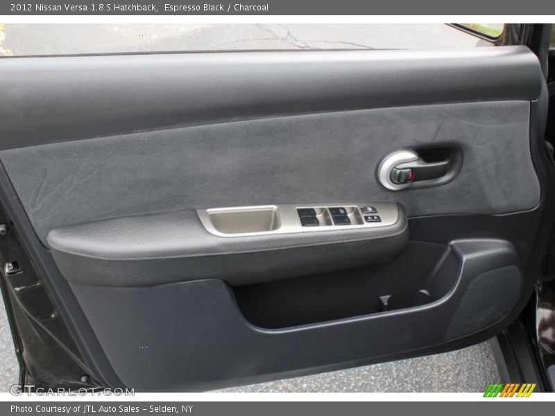 Door Panel of 2012 Versa 1.8 S Hatchback