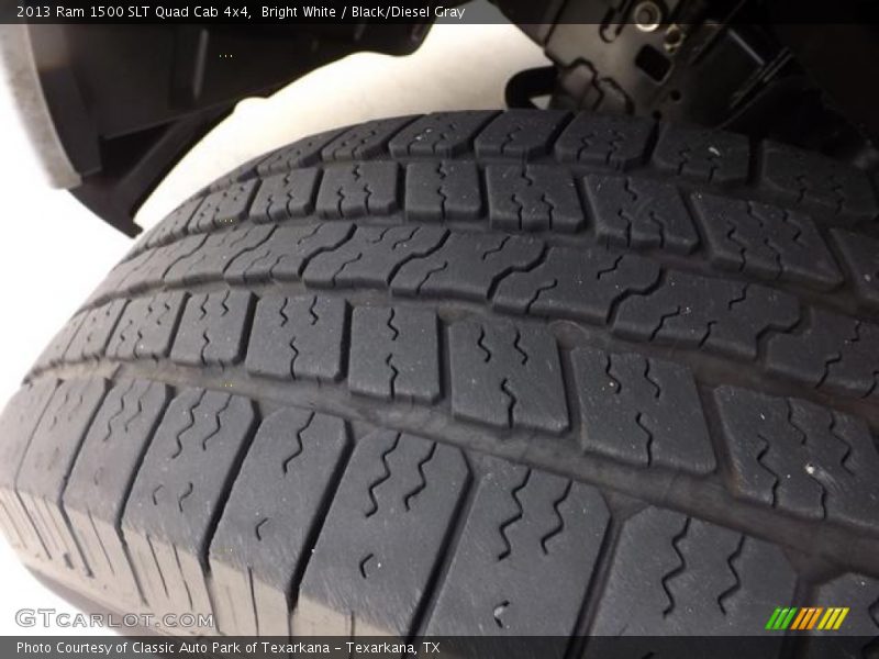Bright White / Black/Diesel Gray 2013 Ram 1500 SLT Quad Cab 4x4