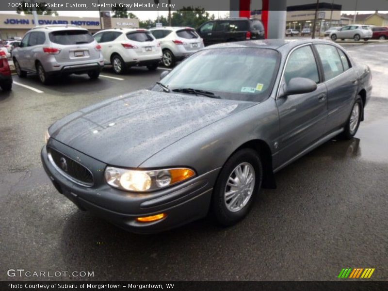 Front 3/4 View of 2005 LeSabre Custom