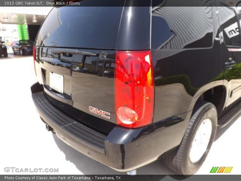 Onyx Black / Ebony 2013 GMC Yukon SLT