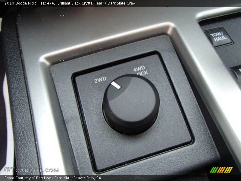 Brilliant Black Crystal Pearl / Dark Slate Gray 2010 Dodge Nitro Heat 4x4