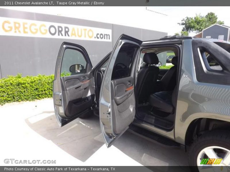 Taupe Gray Metallic / Ebony 2011 Chevrolet Avalanche LT