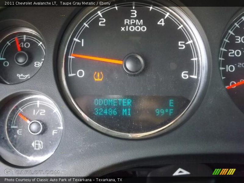 Taupe Gray Metallic / Ebony 2011 Chevrolet Avalanche LT