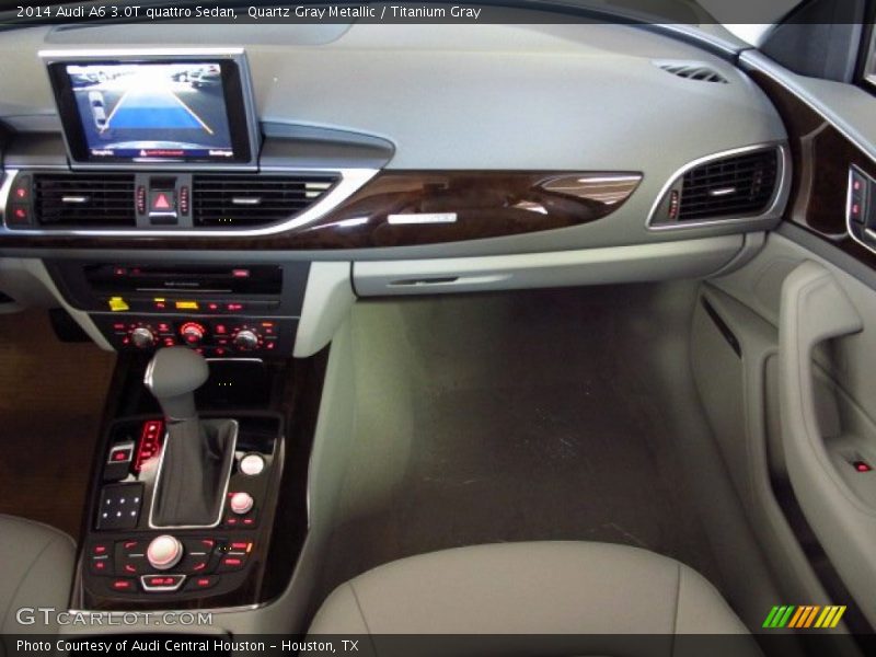 Dashboard of 2014 A6 3.0T quattro Sedan
