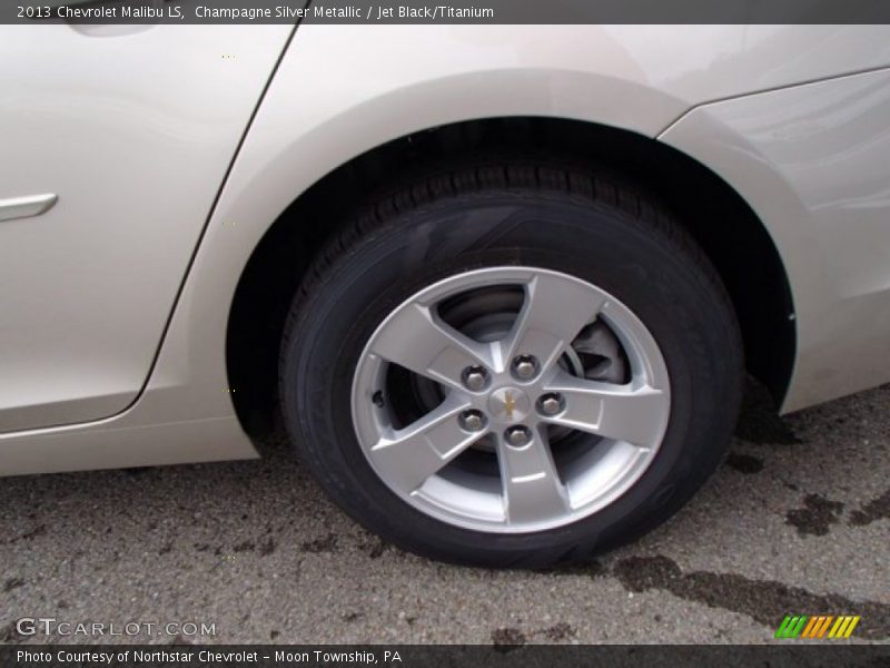 Champagne Silver Metallic / Jet Black/Titanium 2013 Chevrolet Malibu LS