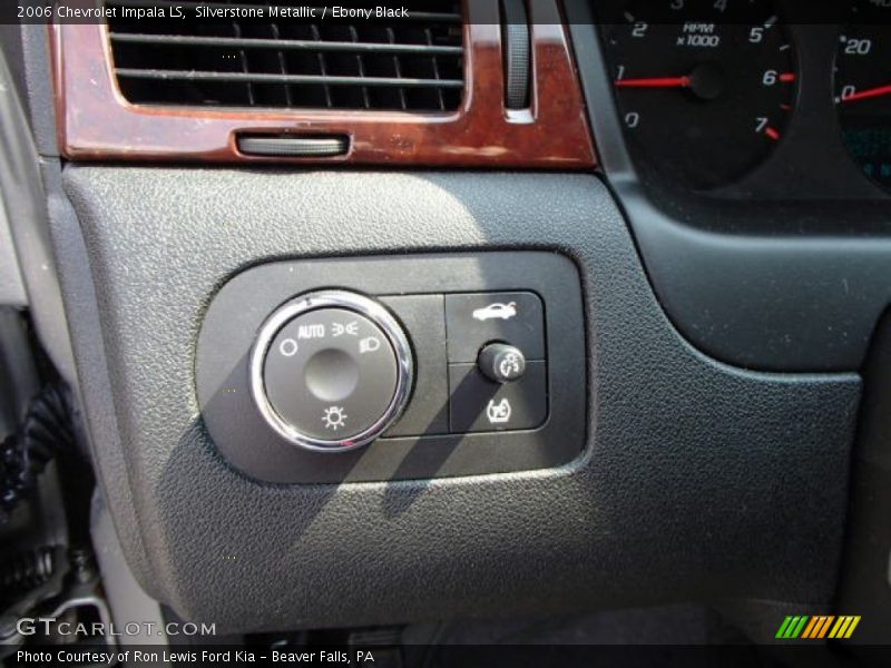 Silverstone Metallic / Ebony Black 2006 Chevrolet Impala LS