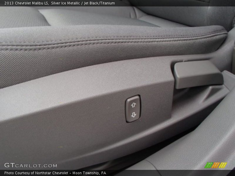 Silver Ice Metallic / Jet Black/Titanium 2013 Chevrolet Malibu LS