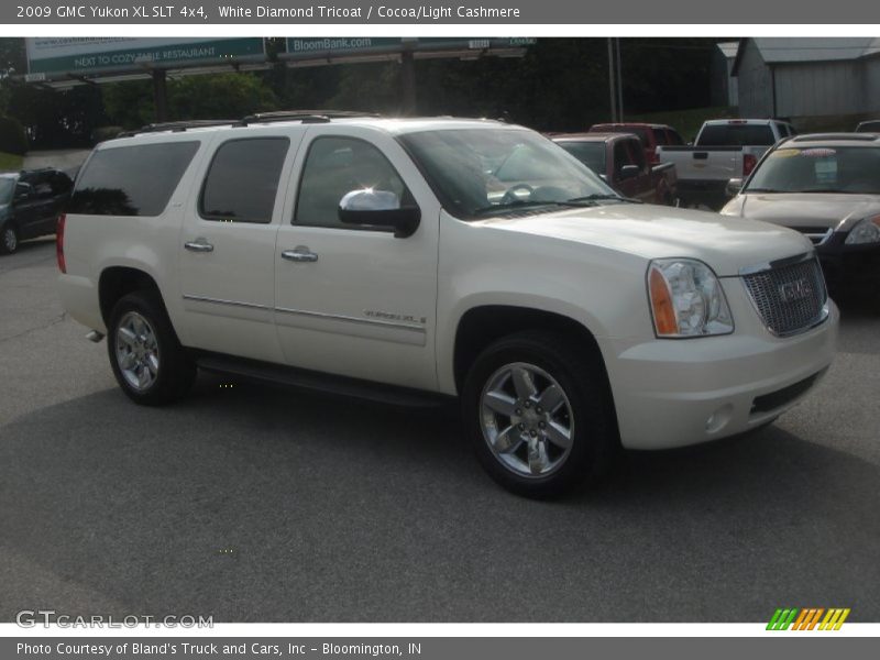 White Diamond Tricoat / Cocoa/Light Cashmere 2009 GMC Yukon XL SLT 4x4