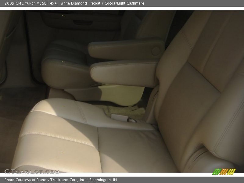 White Diamond Tricoat / Cocoa/Light Cashmere 2009 GMC Yukon XL SLT 4x4