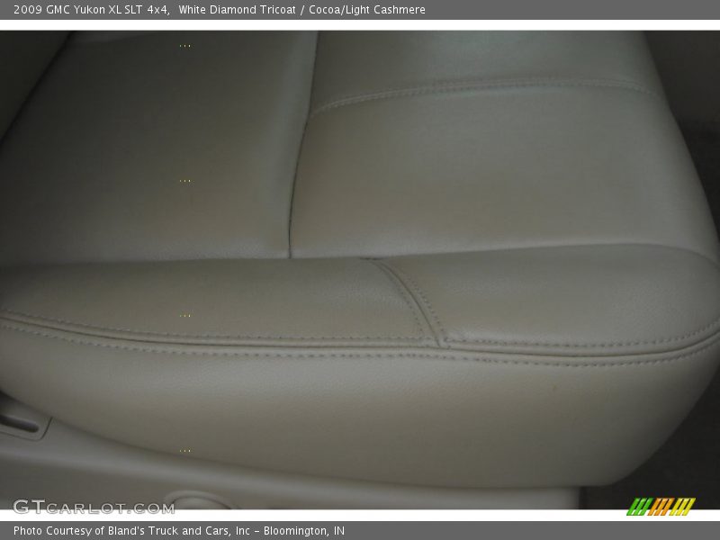 White Diamond Tricoat / Cocoa/Light Cashmere 2009 GMC Yukon XL SLT 4x4