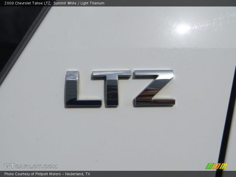 Summit White / Light Titanium 2009 Chevrolet Tahoe LTZ