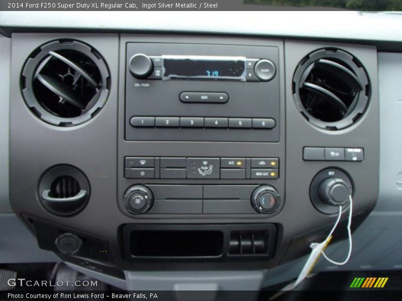 Ingot Silver Metallic / Steel 2014 Ford F250 Super Duty XL Regular Cab