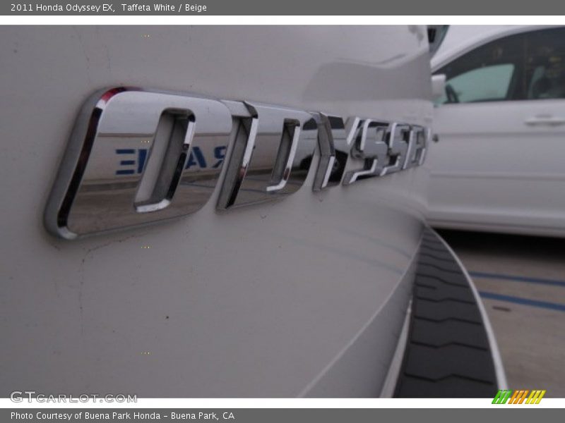 Taffeta White / Beige 2011 Honda Odyssey EX