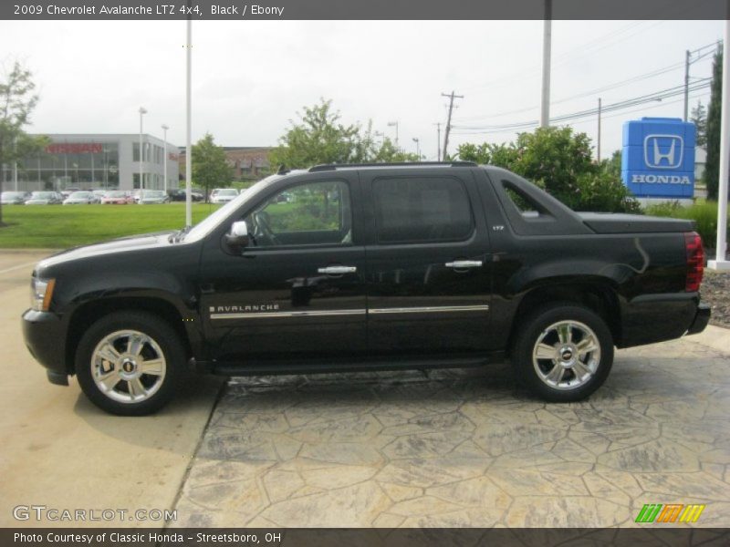 Black / Ebony 2009 Chevrolet Avalanche LTZ 4x4