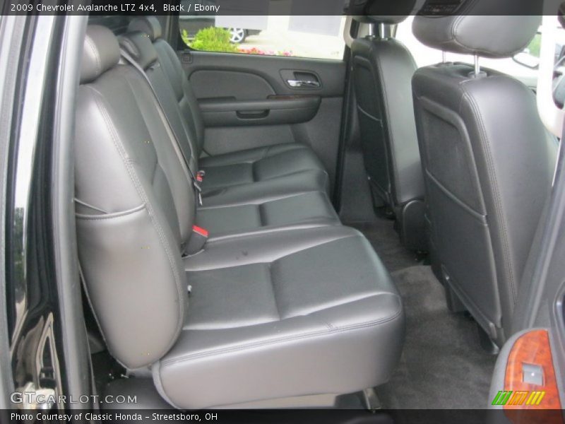 Black / Ebony 2009 Chevrolet Avalanche LTZ 4x4
