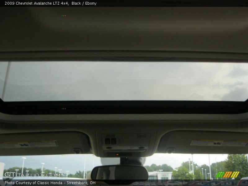 Black / Ebony 2009 Chevrolet Avalanche LTZ 4x4