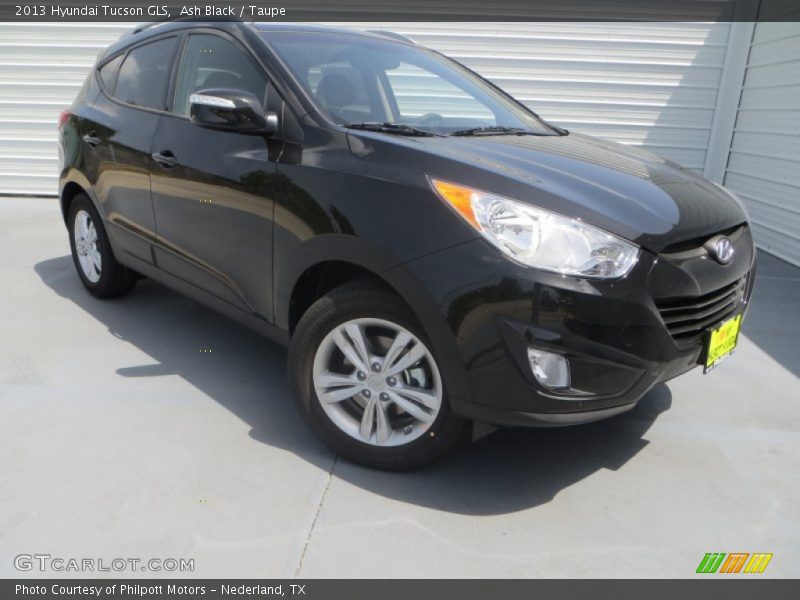 Ash Black / Taupe 2013 Hyundai Tucson GLS