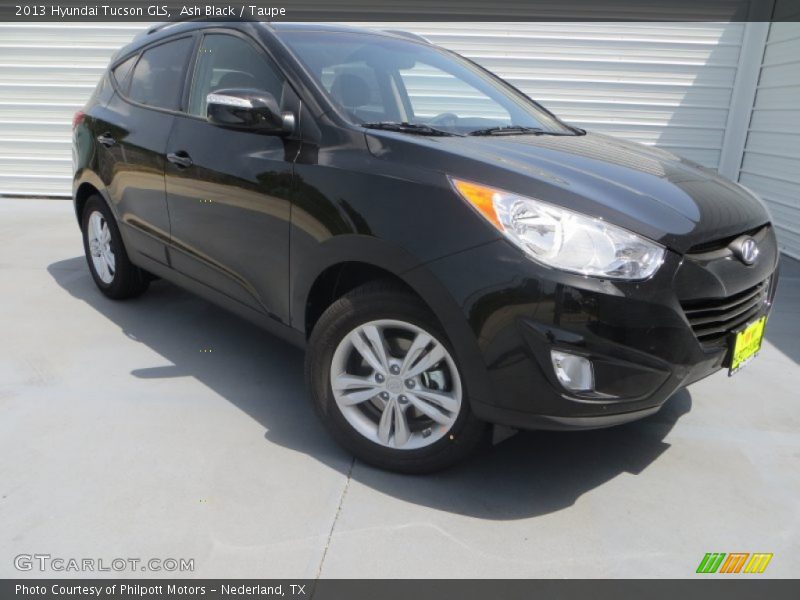 Ash Black / Taupe 2013 Hyundai Tucson GLS