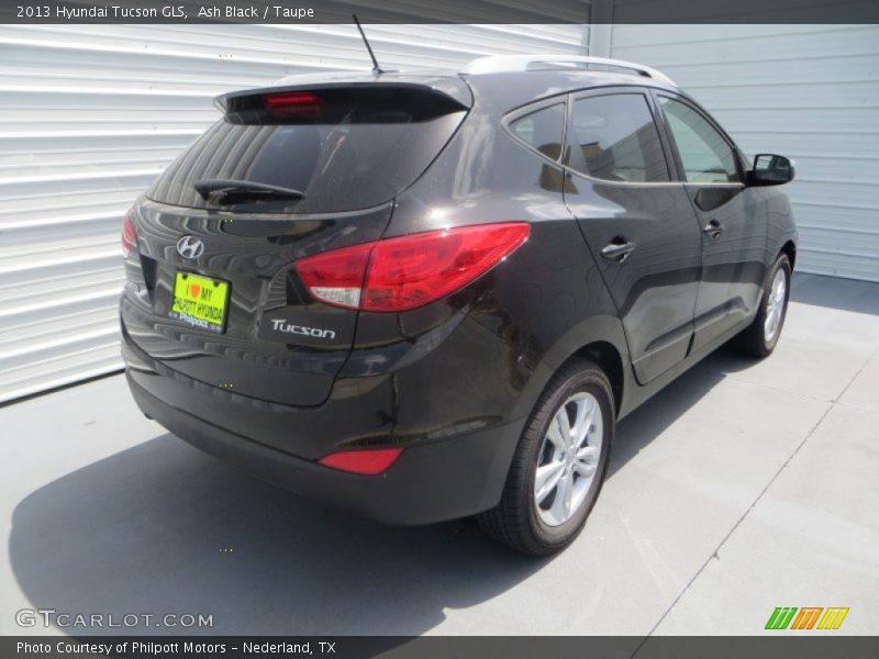 Ash Black / Taupe 2013 Hyundai Tucson GLS