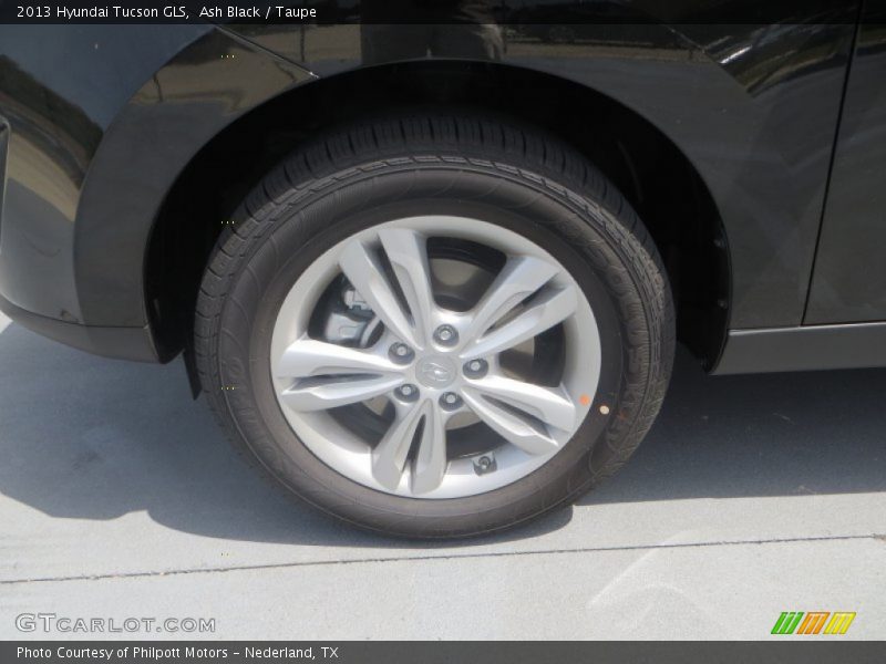 Ash Black / Taupe 2013 Hyundai Tucson GLS
