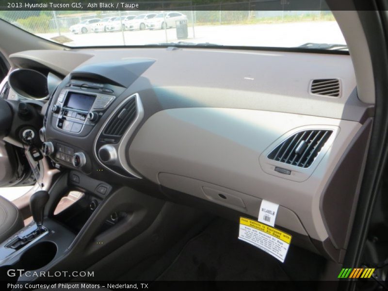 Ash Black / Taupe 2013 Hyundai Tucson GLS