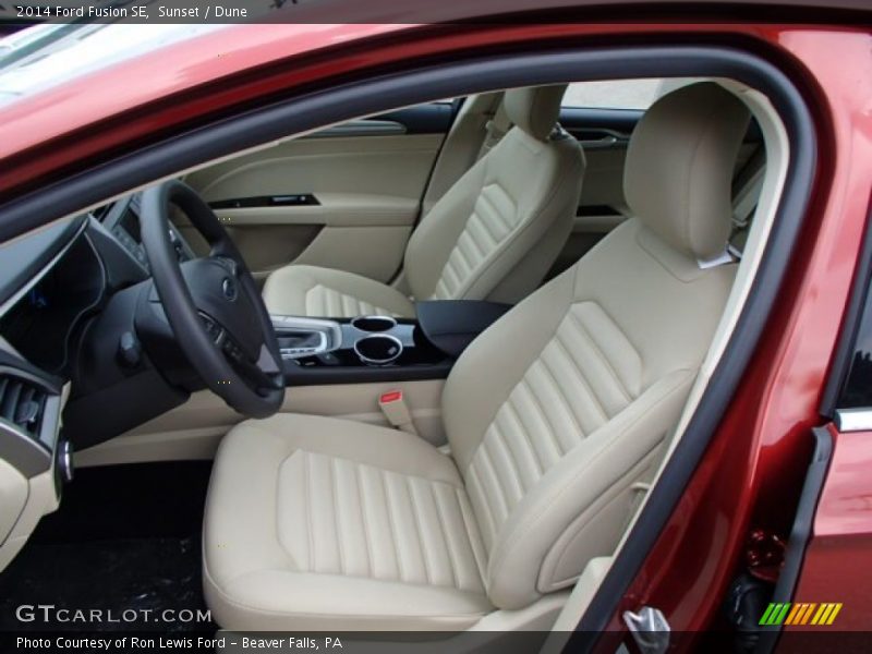 Front Seat of 2014 Fusion SE