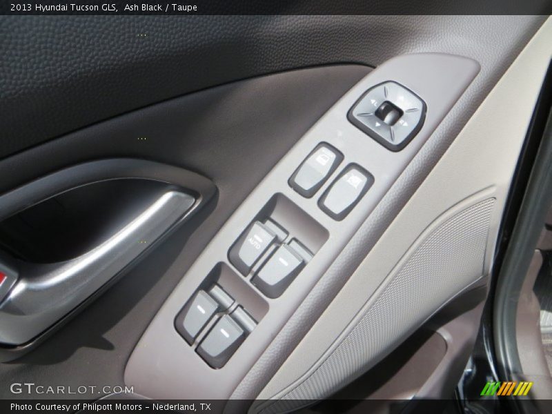 Ash Black / Taupe 2013 Hyundai Tucson GLS