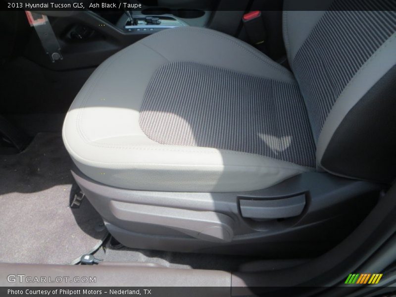 Ash Black / Taupe 2013 Hyundai Tucson GLS
