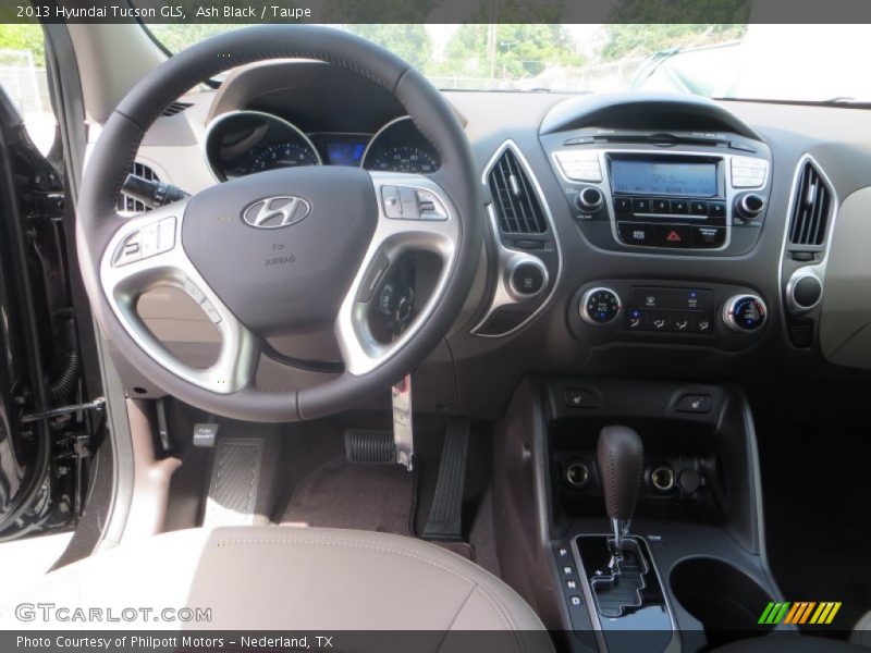 Ash Black / Taupe 2013 Hyundai Tucson GLS