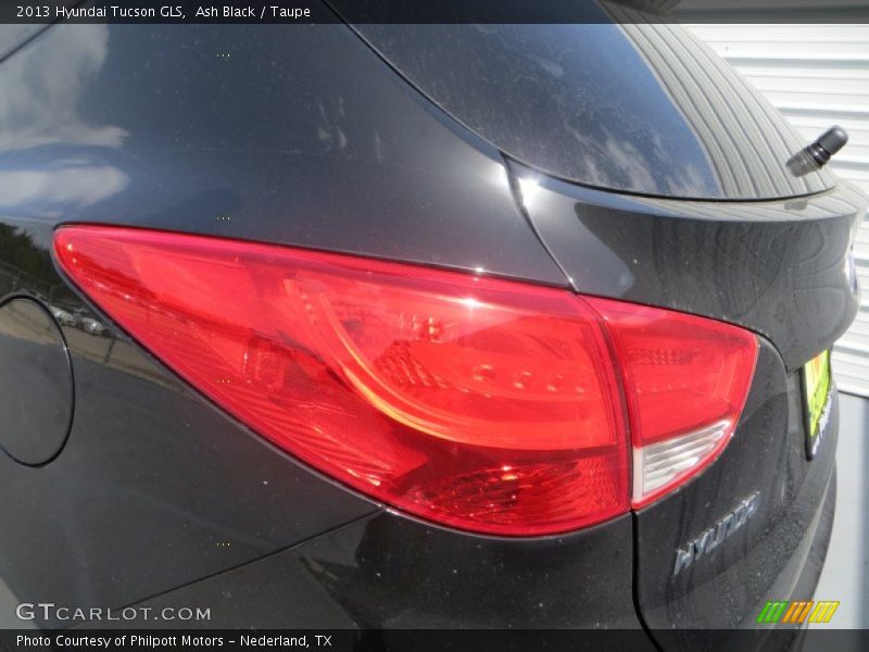 Ash Black / Taupe 2013 Hyundai Tucson GLS