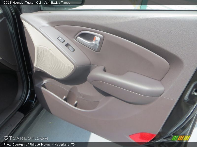 Ash Black / Taupe 2013 Hyundai Tucson GLS