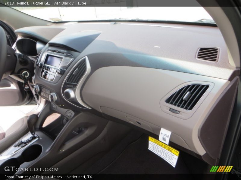 Ash Black / Taupe 2013 Hyundai Tucson GLS