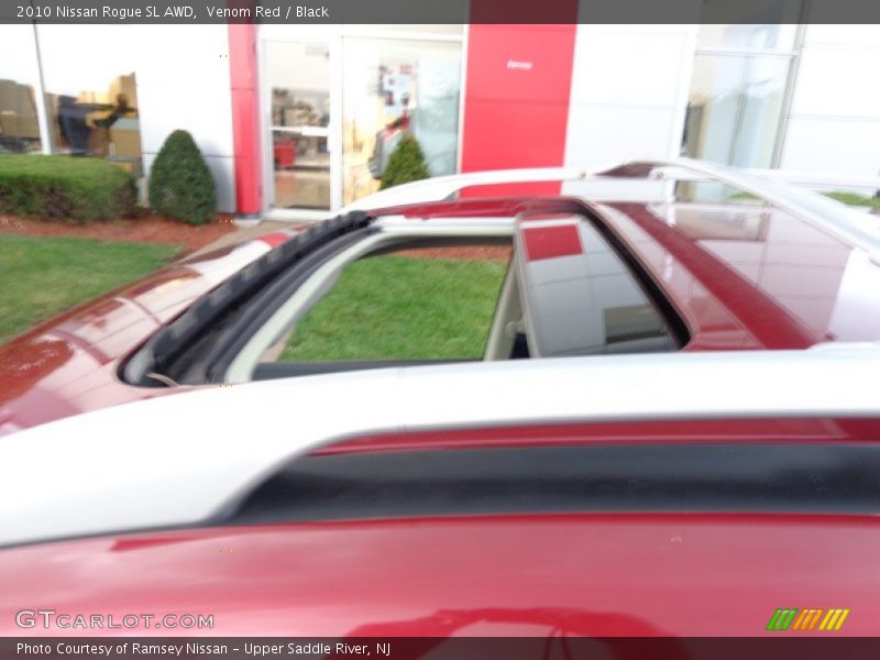 Venom Red / Black 2010 Nissan Rogue SL AWD