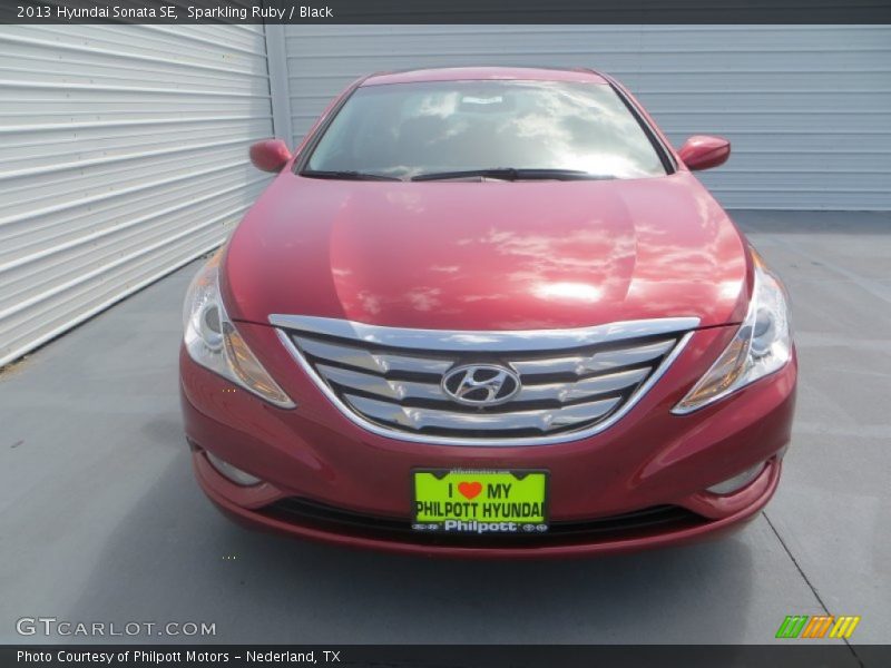 Sparkling Ruby / Black 2013 Hyundai Sonata SE