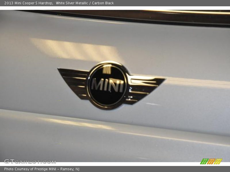 White Silver Metallic / Carbon Black 2013 Mini Cooper S Hardtop