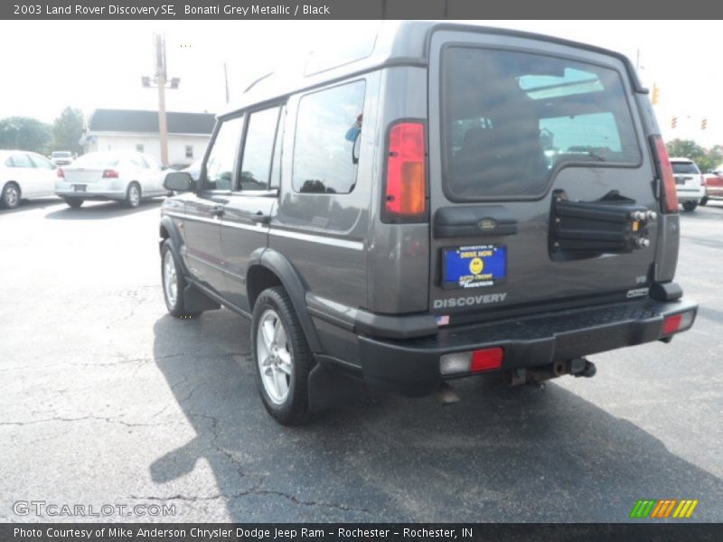 Bonatti Grey Metallic / Black 2003 Land Rover Discovery SE