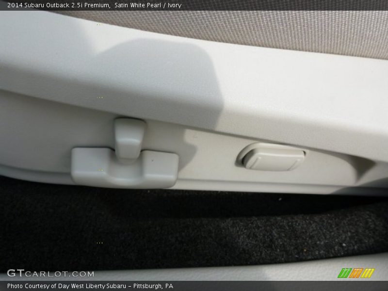 Satin White Pearl / Ivory 2014 Subaru Outback 2.5i Premium