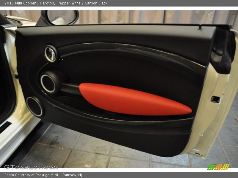 Pepper White / Carbon Black 2013 Mini Cooper S Hardtop
