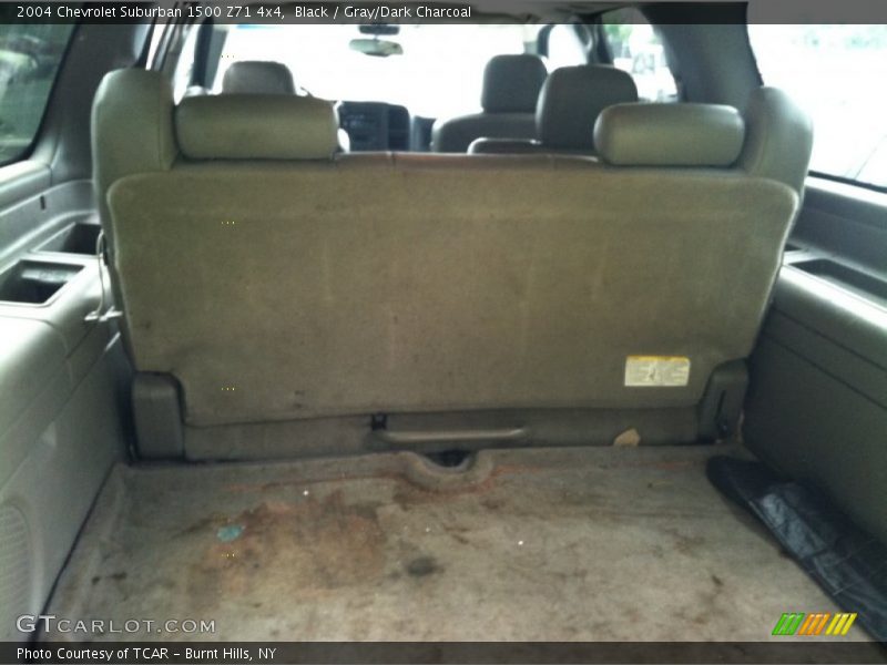 Black / Gray/Dark Charcoal 2004 Chevrolet Suburban 1500 Z71 4x4