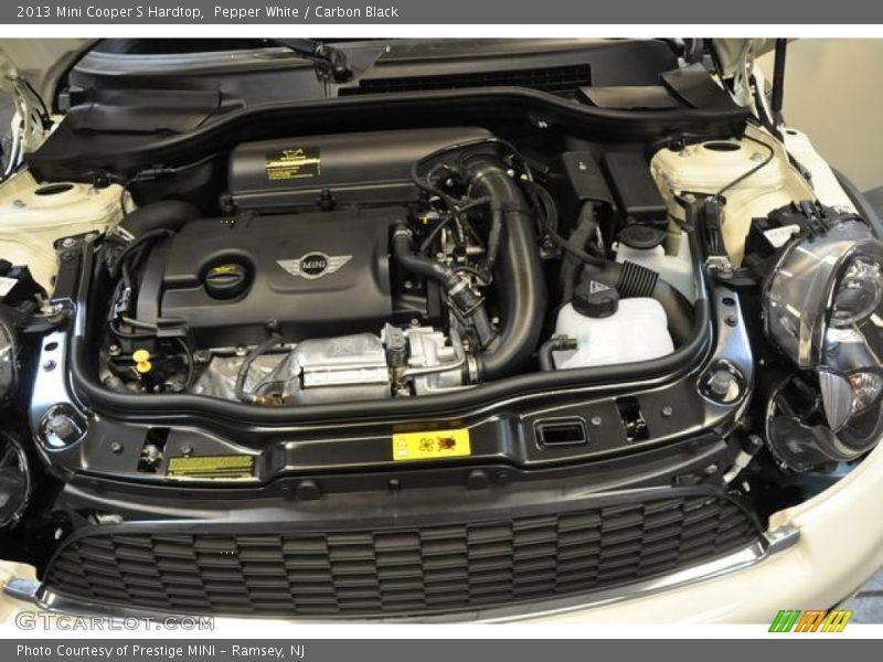 Pepper White / Carbon Black 2013 Mini Cooper S Hardtop